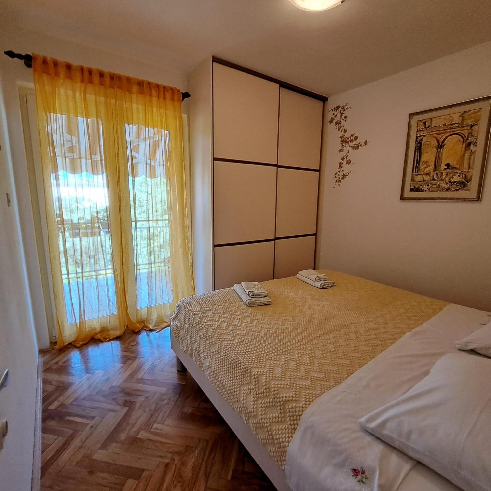 Apartments Sabina I Grapes 马林斯卡 外观 照片
